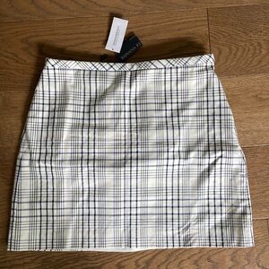 NWT - Banana Republic Women’s Mini Skirt